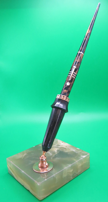 ITEM #6802 6854: WHAL/EVERSHARP GREEN/CLEAR/CREAM MARBLE DESK BASE. DORIC SOCKET IN BLACK WITH GOLD FILLED TRIM.